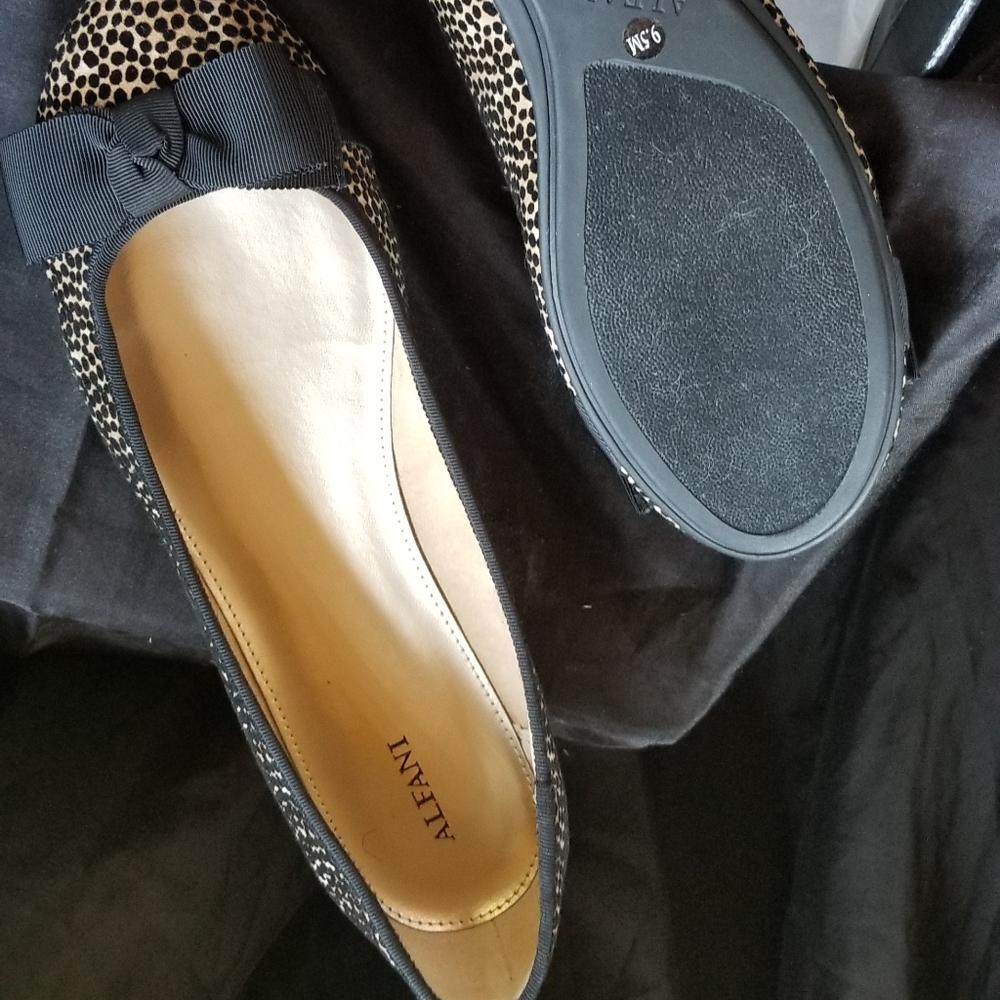 Alfani Womens Amor Ballet Flat, Cheetah print w/bow. New w/box.